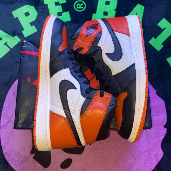 Jordan 1 shattered backboard Size 9 - Picture 4 of 6